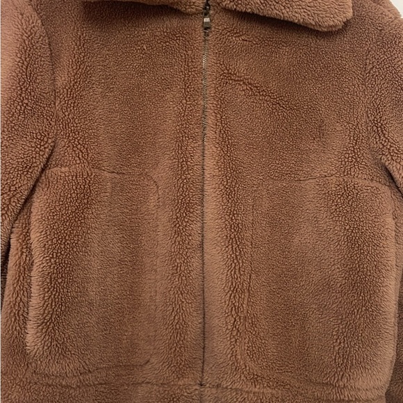 Banana Republic Faux-Shearling Zip-Up Jacket
Size: Medium - Picture 1 of 3